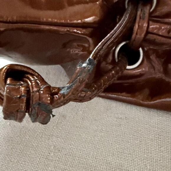 Chanel Bon Bon glossy metallic Bronze Patent Leather tote Vintage 2008 - Picture 16 of 16